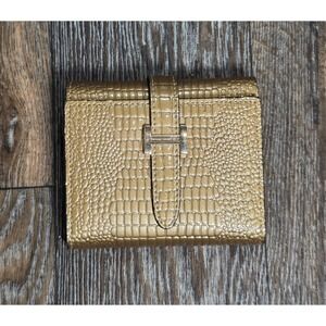 Cluci Gold Croc Embossed Bifold Wallet Pink Interior H Hardware Small Purse